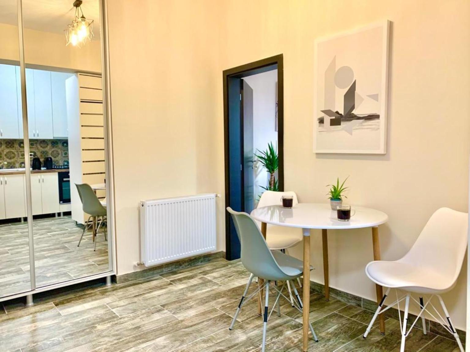 יאשי Cityscape Apartment Near Palas Mall מראה חיצוני תמונה